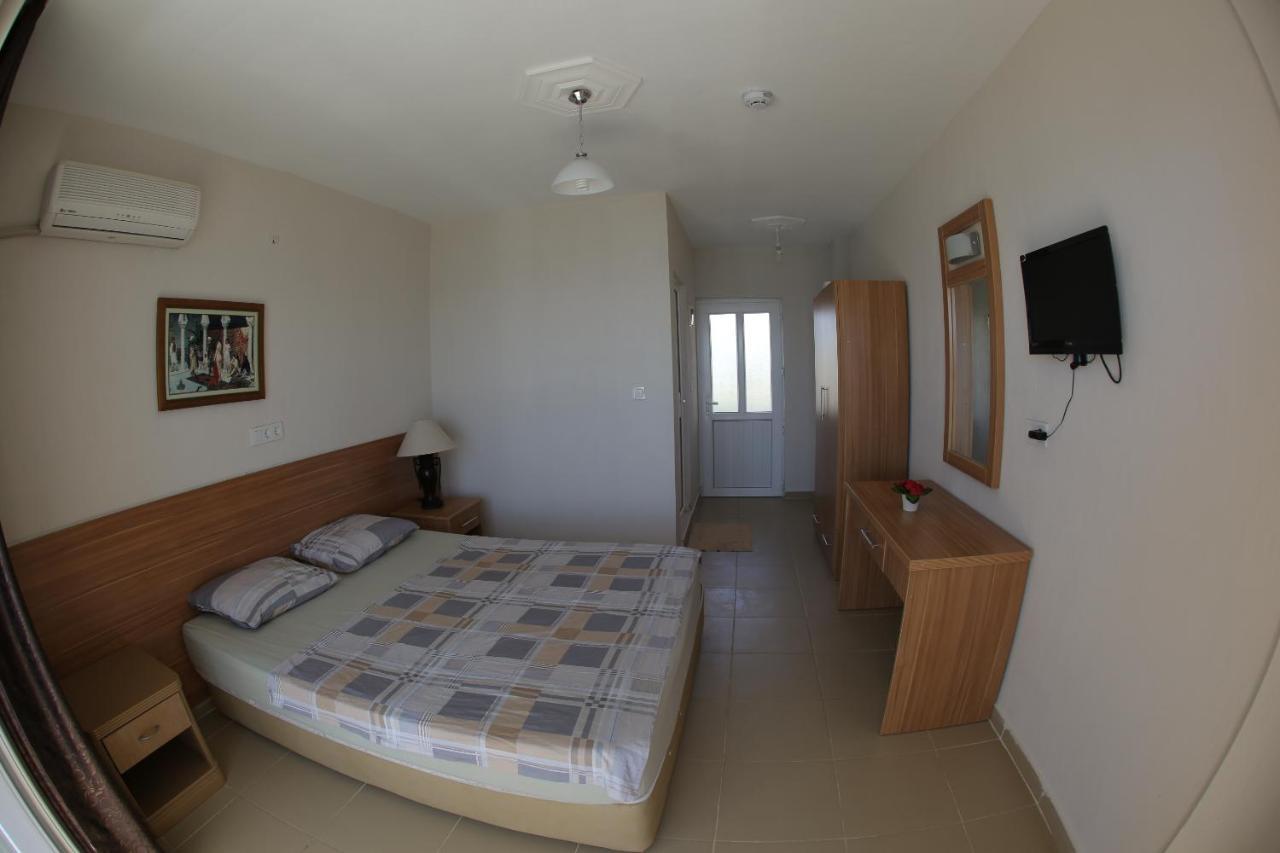Mavi Cennet Camping Caravan Kızılot Buitenkant foto