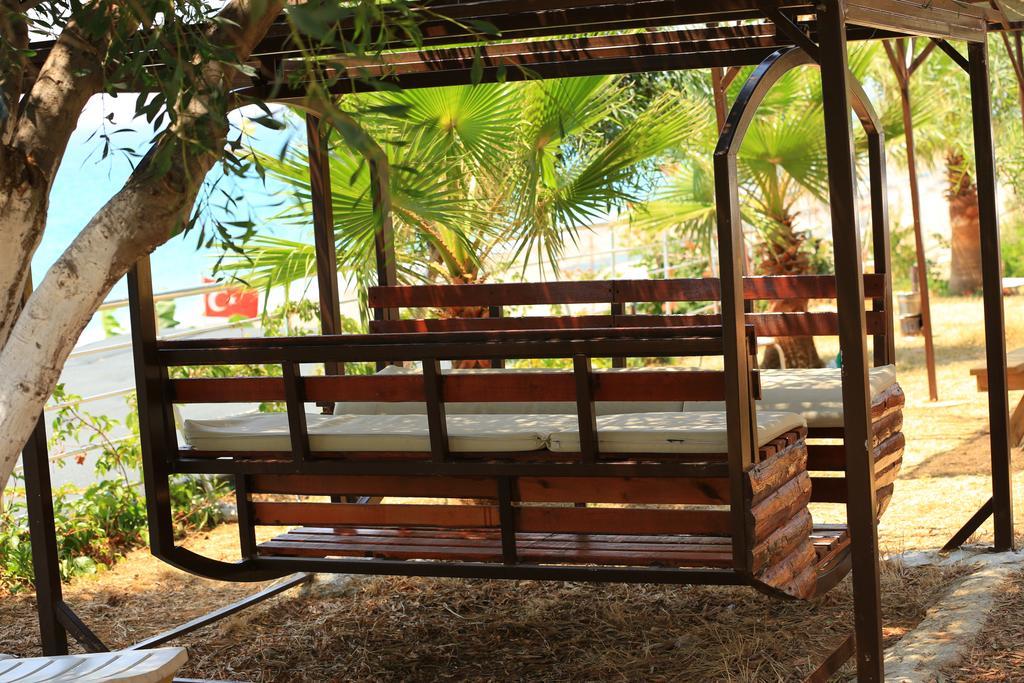 Mavi Cennet Camping Caravan Kızılot Buitenkant foto