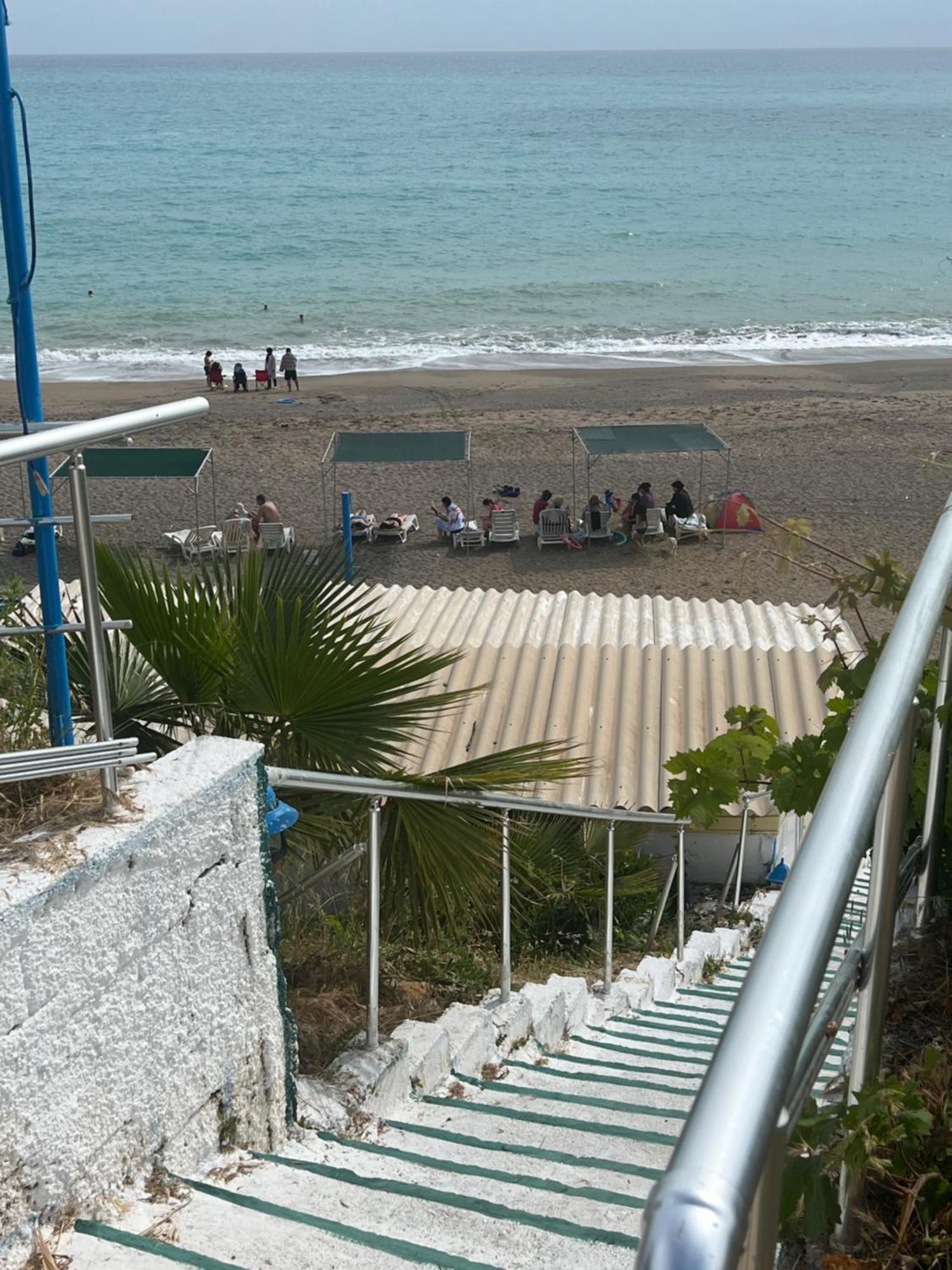 Mavi Cennet Camping Caravan Kızılot Buitenkant foto