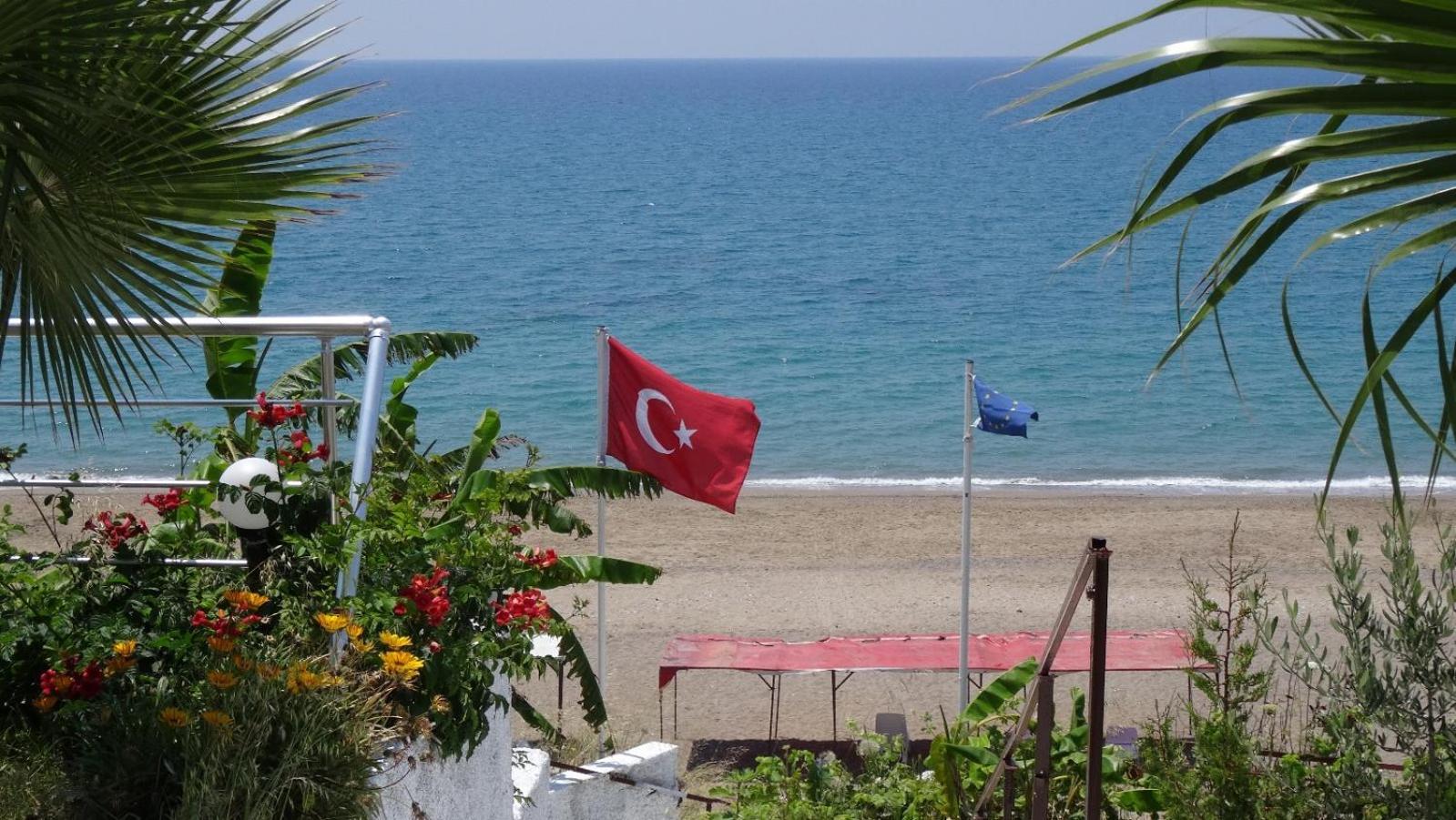 Mavi Cennet Camping Caravan Kızılot Buitenkant foto